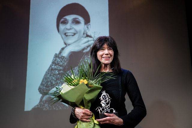 Kiss Mari kapta a Psota Irén-díjat fotó: Tövissi Bence - Index